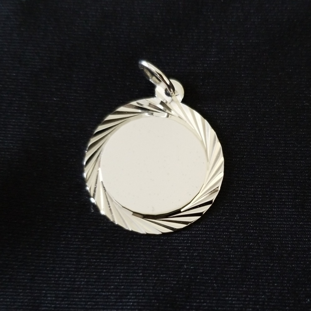 Engravable Round Silver Pendant Necklace Charm - Polished Geometric Border